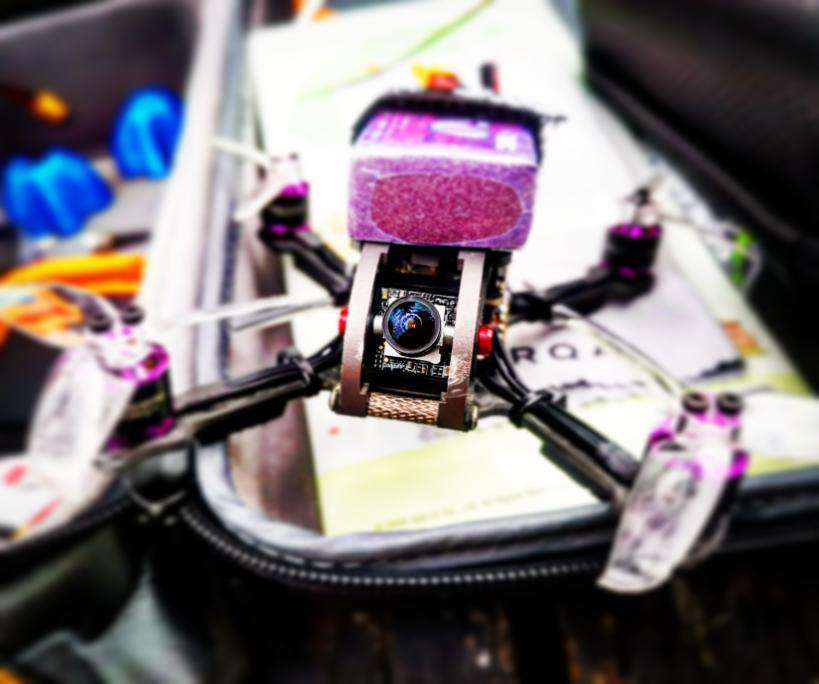 Caddx FPV Ant Analog Camera: Tiny, Lightweight, High-Resolution FPV Freestyle Drone Camera