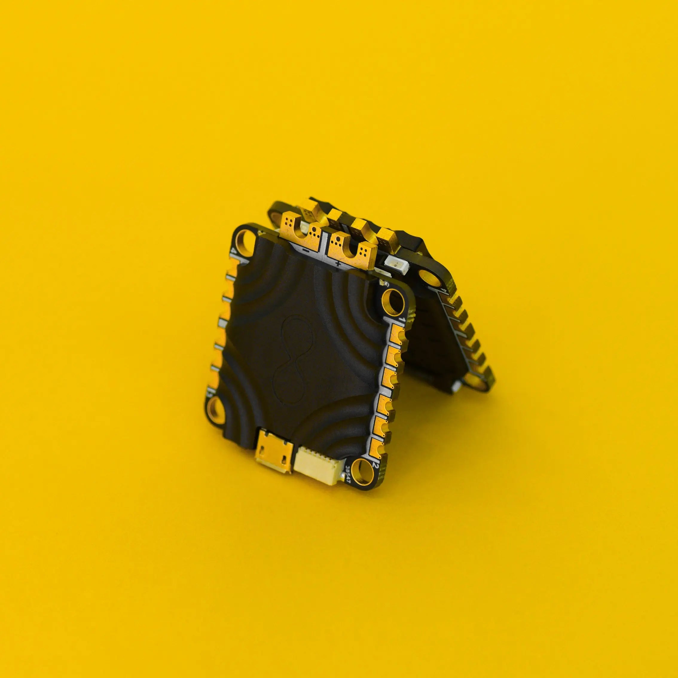 NewBeeDrone FETTec InfinityAIO G4 Flight Controller 45A AIO ESC 3-6S