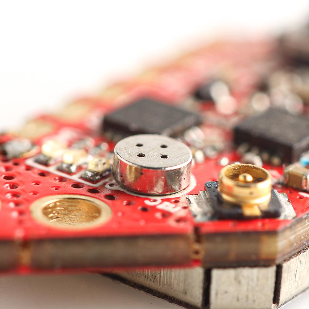 https://cdn.shopify.com/s/files/1/2672/8290/products/hglrc-zeus-nano-vtx-350mw-for-fpv-racing-drone-282903.jpg?v=1604474549
