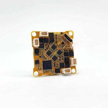 https://cdn.shopify.com/s/files/1/1126/9610/files/NewBeeDrone-BeeBrain-BLV5-AIO-Flight-Controller-ELRS-2.4G-NewBeeDrone-153902496.jpg?v=1762365678